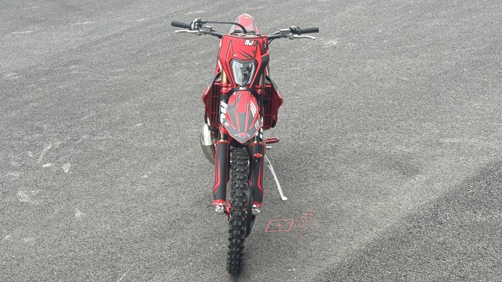 AX300