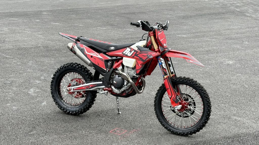 Rock garden, first gear, full commitment. AJ1 on real terrain, no studio.